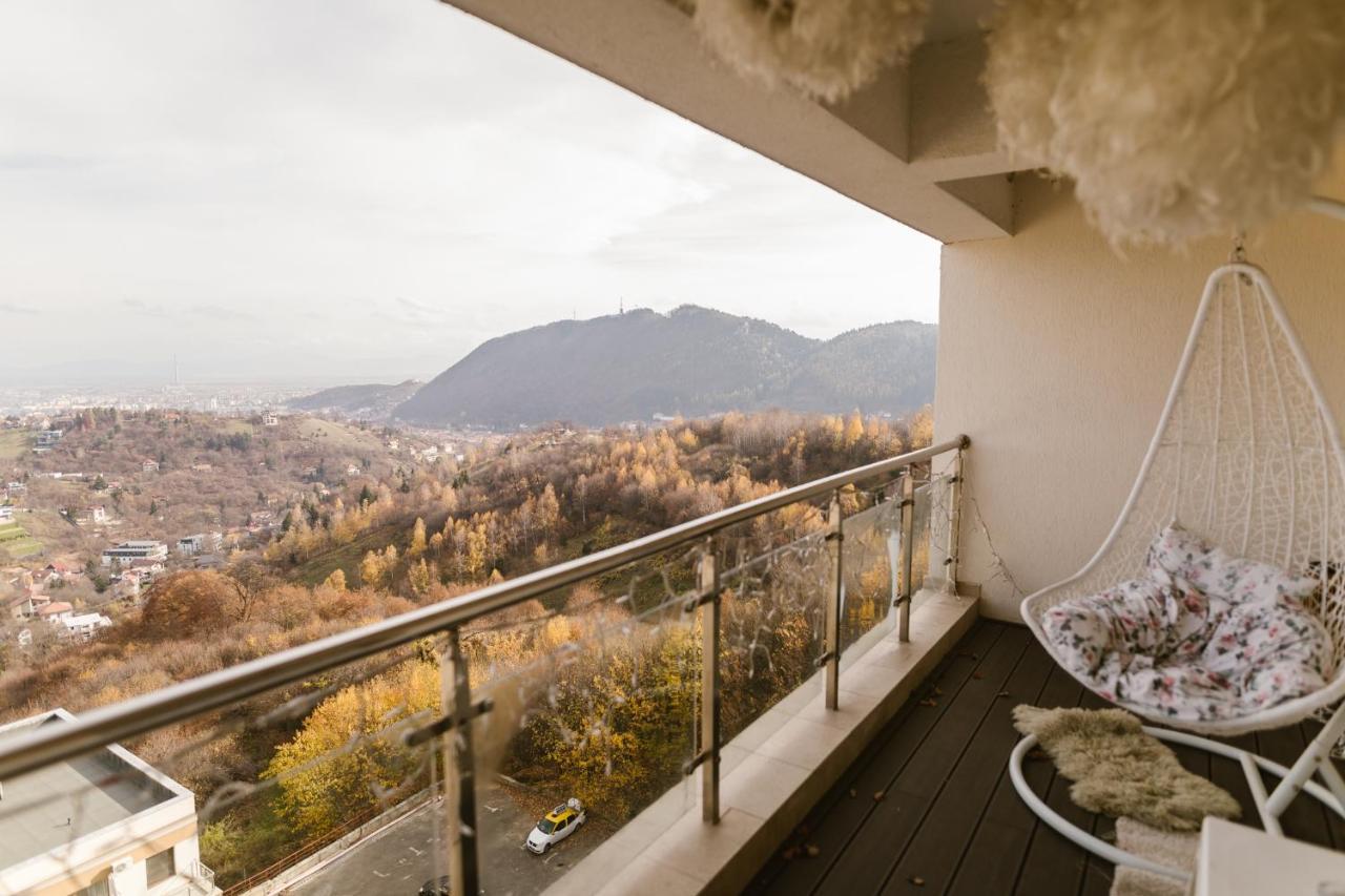 Sky View - Luxury Apartment With A Dream View Brasov Exterior photo