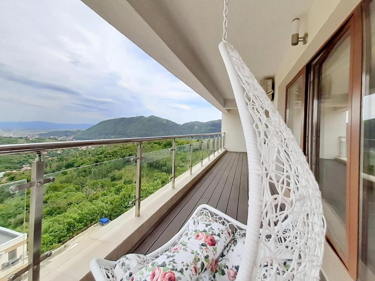 Sky View - Luxury Apartment With A Dream View Brasov Exterior photo